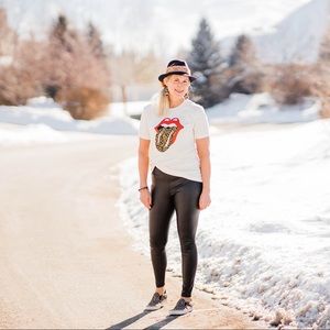 Leopard mouth graphic t-shirt- NEW